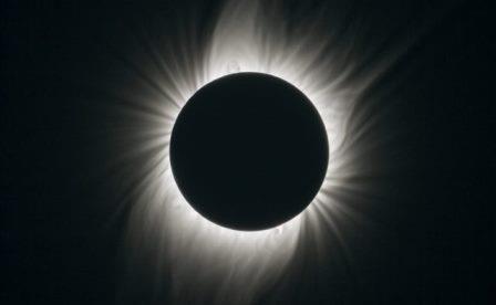 Сонячне затемнення 13 липня: що категорично не можна робити в цей день