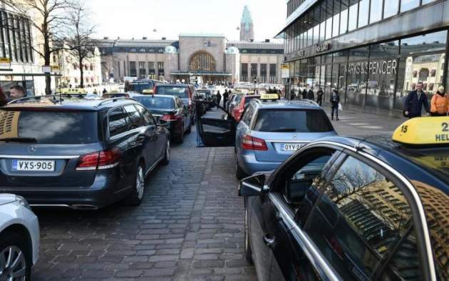 Шанс для заробитчан: европейская страна страдает от нехватки таксистов