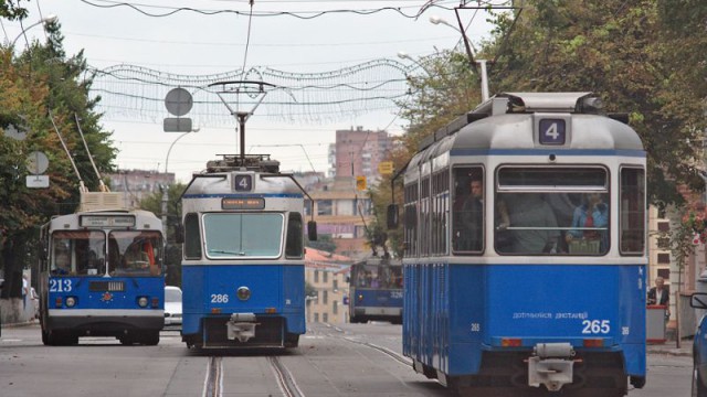 У Вінниці подорожчає проїзд в трамваях, тролейбусах і автобусах. Скільки буде коштувати квиток