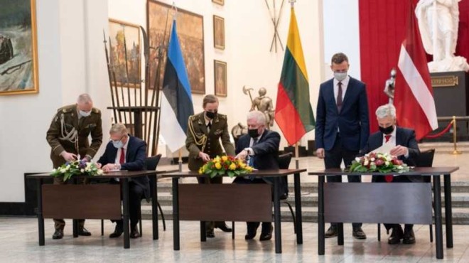 Країни Балтії готові надати військову допомогу Україні
