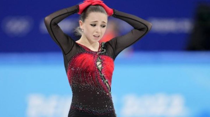 Золоту медаль не вручили: Російську фігуристку, яка виступає на ОІ-2022, підозрюють у використанні допінгу