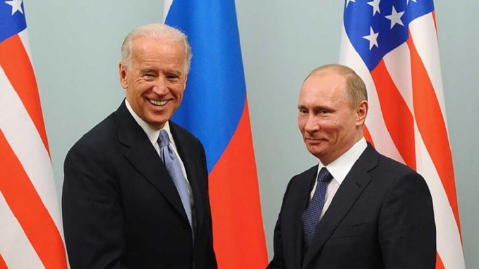 Росія, схоже, ввела санкції не проти президента Байдена, а проти його покійного батька