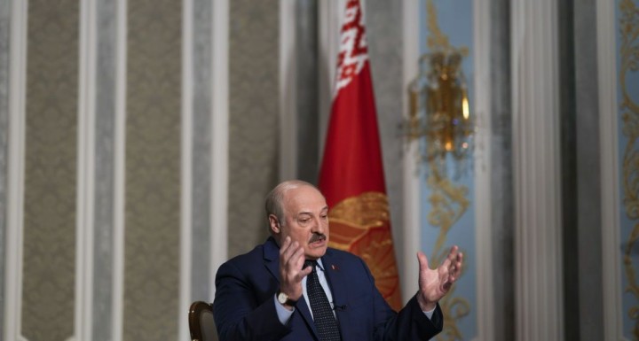 «Дуже гарна зброя»: Лукашенко заявив про плани розробити до кінця року ракету на кшталт «Іскандер»