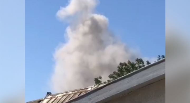 На Дніпропетровщині ракета влучила в житловий будинок: під завалами діти (відео)