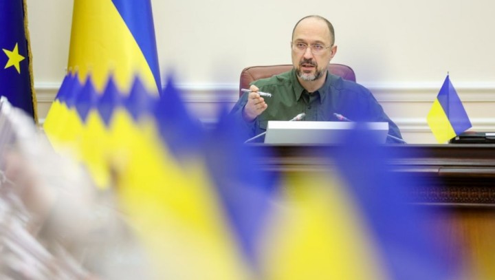 Шмигаль заявив, що Україна готова демілітаризувати Крим