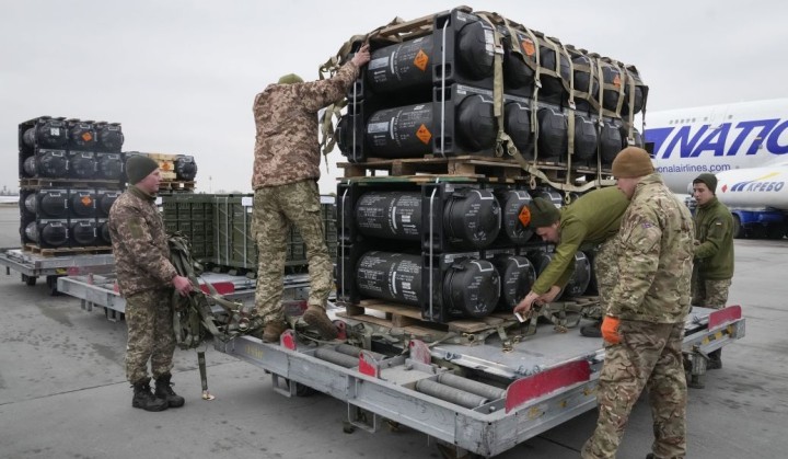 США можуть засекретити нові поставки зброї Україні: політолог пояснив, для чого це потрібно