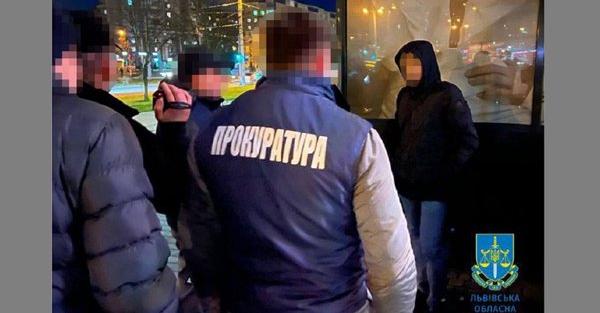 У Львові на хабарі затримали заступника начальника кримінальної поліції