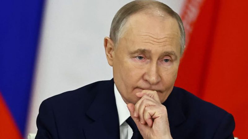 Путін після розмови з Трампом вийшов до ЗМІ: головні заяви