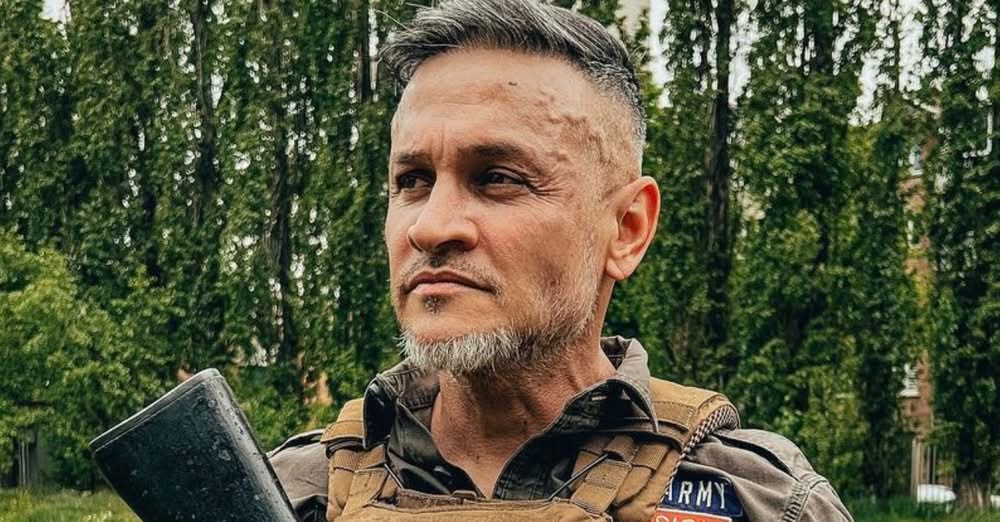 «Наважувався довго». Ектор Хіменес-Браво неочікувано показався у військовій формі і зробив заяву