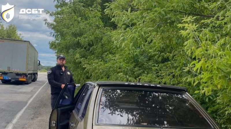 Взяли пасажира — заплатите штраф до 32 тисяч гривень: водіїв попередили про рейди