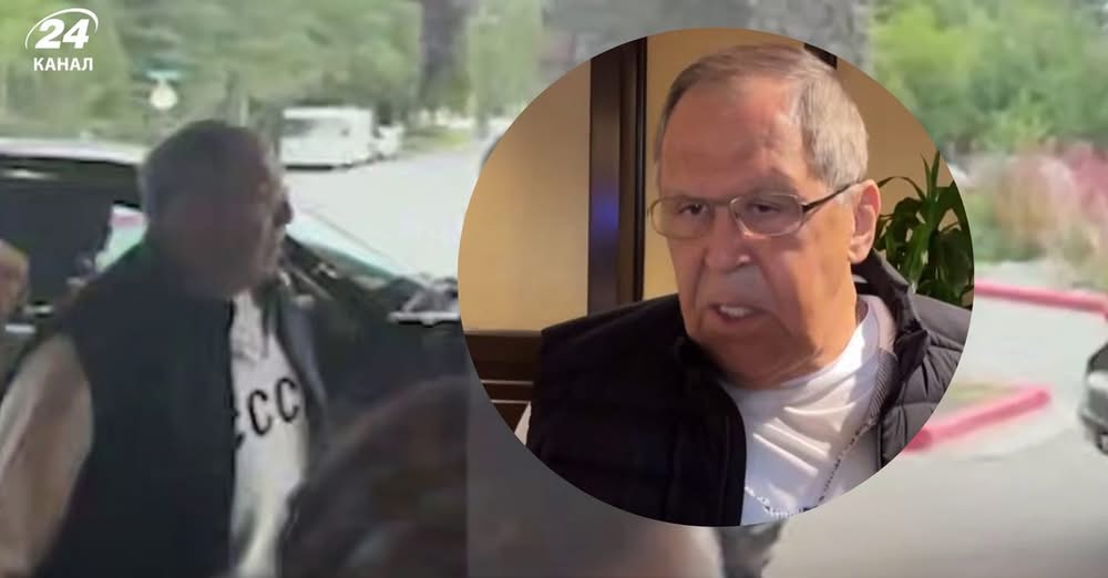 Лавров прибув до Анкориджа у кофті з написом «СРСР» і сказав, чого очікує від саміту