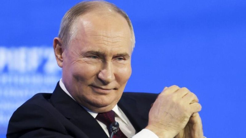 Готується щось страшне: путін прибув у закрите місто, де розташована ядерна зброя – перші подробиці