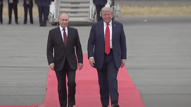 Про що говорили Трамп і Путін під час зустрічі в аеропорту Анкориджа: з’явилися подробиці