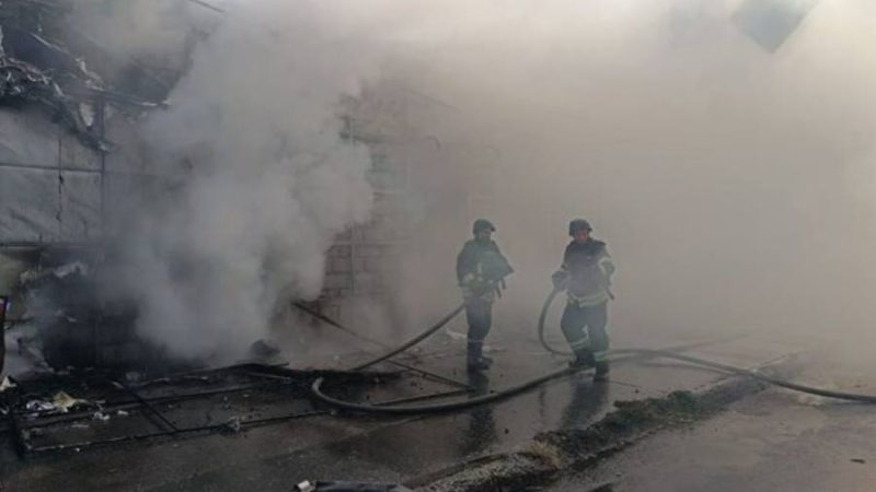 Перед зустріччю Трампа і Зеленського: росія безжально вдарила по Запоріжжю балістикою – щонайменше 17 людей постраждали