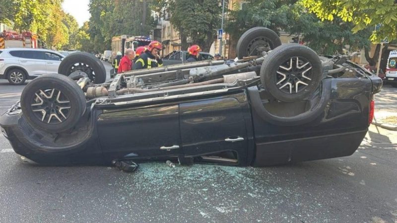 Охорона Порошенка влаштувала жахливе ДТП: летіли на червоний, бо поспішали організовувати піар-захід шефа