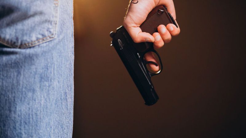 На Кіровоградщині чоловік під час перевірки документів стріляв у поліцейських, є поранені