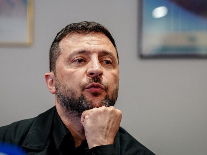 Скільки українців довіряють Зеленському — результати опитування