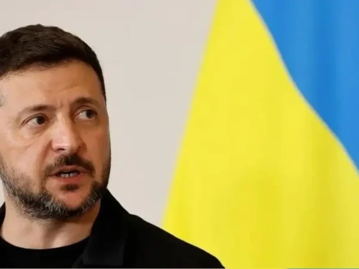 Опитування показало, чи довіряють українці Зеленському