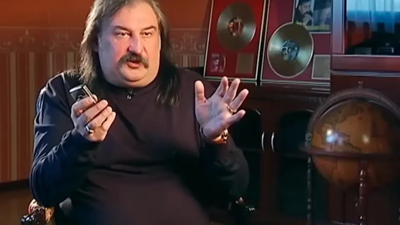 Третя дружина й величезний палац, як у Камалії: 65-річний Степан Гіга розкошує в Івано-Франківську