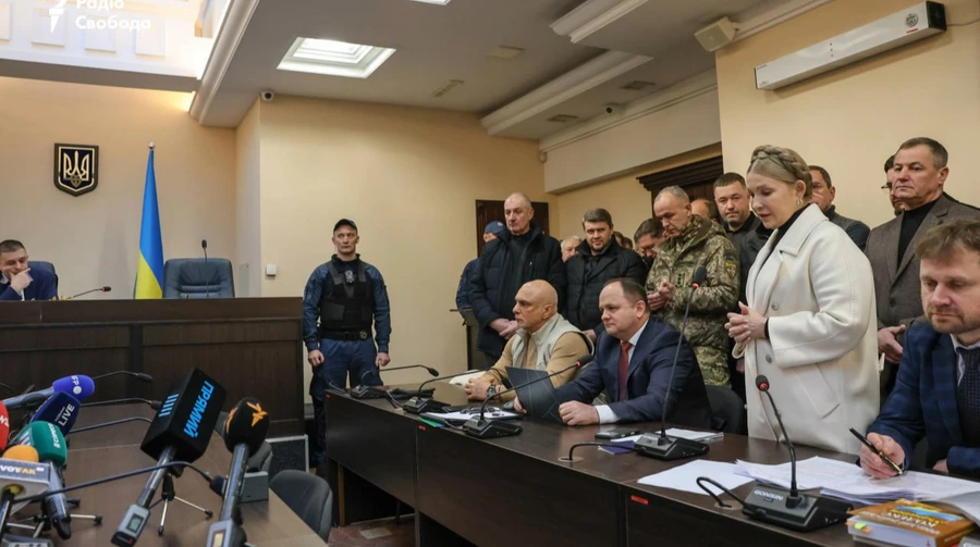 За Тимошенко почали вносити заставу – джерела