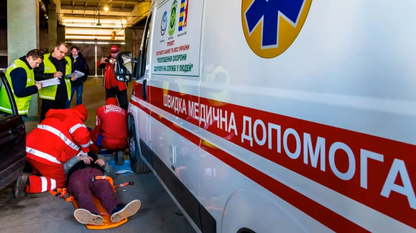 «Поїхали покататися в Буковель, а покаталися на швидкій». Що відомо про отруєння на курорті