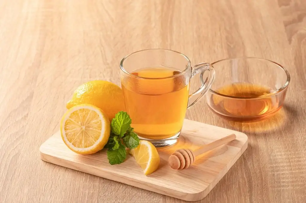 Швидко позбудьтеся кашлю за допомогою цих 12 простих та ефективних способів!