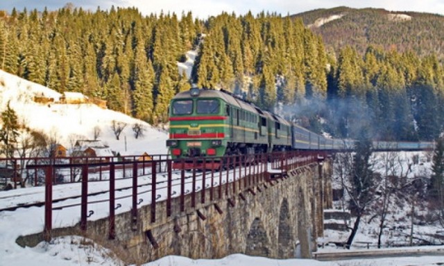 Найдовший маршрут в Україні: Укрзалізниця запускає новий потяг