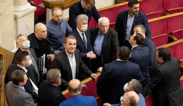 Арахамія і Тимошенко: хто з нардепів не хоче позбавляти повноважень депутатів колишньої ОПЗЖ