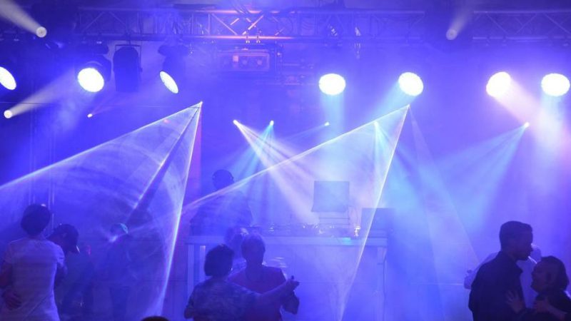У клубі в Полтаві підлітки «відривалися» під російську музику, бо їм «набридла війна»: деталі скандалу