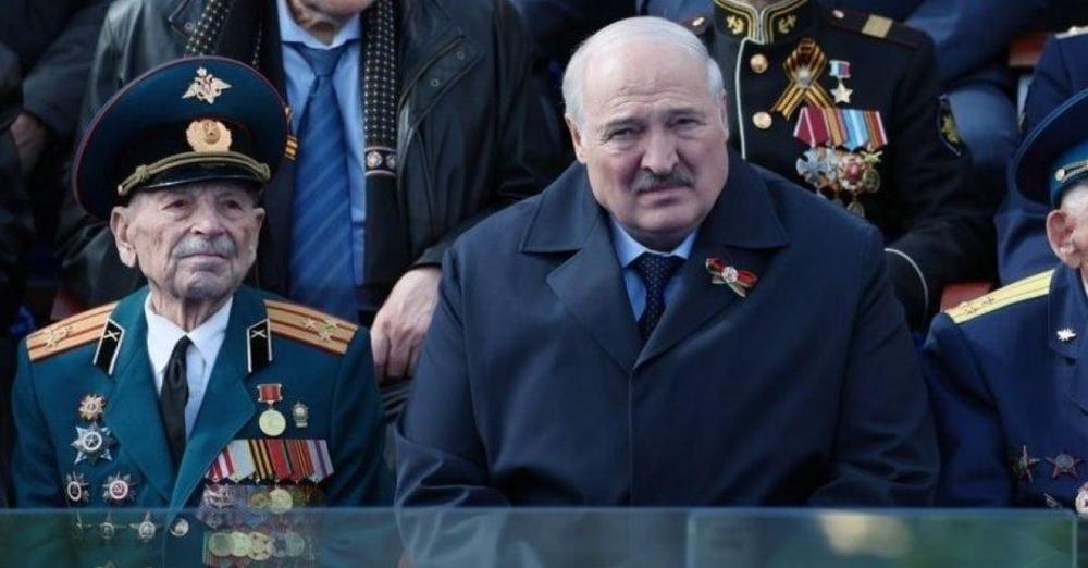 Лукашенко не сів обідати з Путіним 9 травня: яка причина (фото)