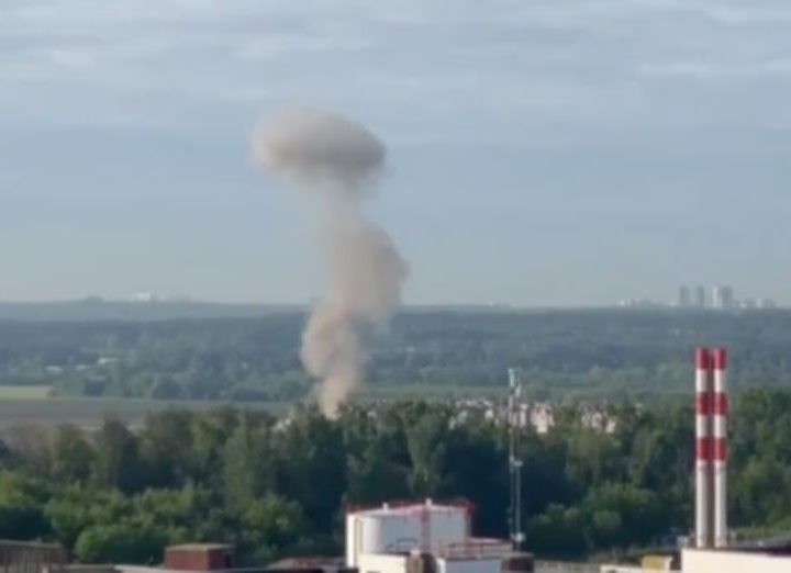 Москву атакували дрони: є постраждалі та руйнування (фото, відео)