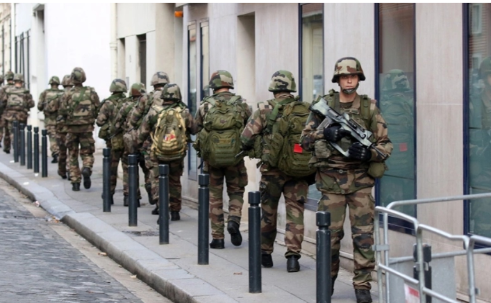 Макрон: Втручання США та НАТО не знадобиться у разі атаки на французькі війська в Україні