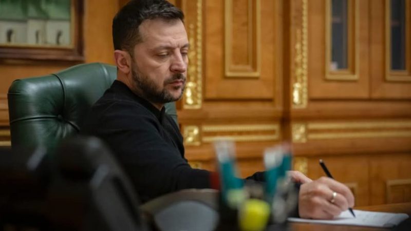 Зеленський затвердив склад команди перемовників: хто до неї увійшов