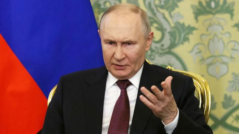 Трамп обіцяє відправити Україні більше зброї: у Путіна відреагували