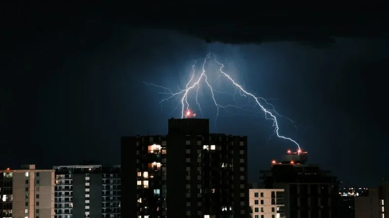 Насуваються дощі з грозами і температура +8: стало відомо, коли в Україні похолодає