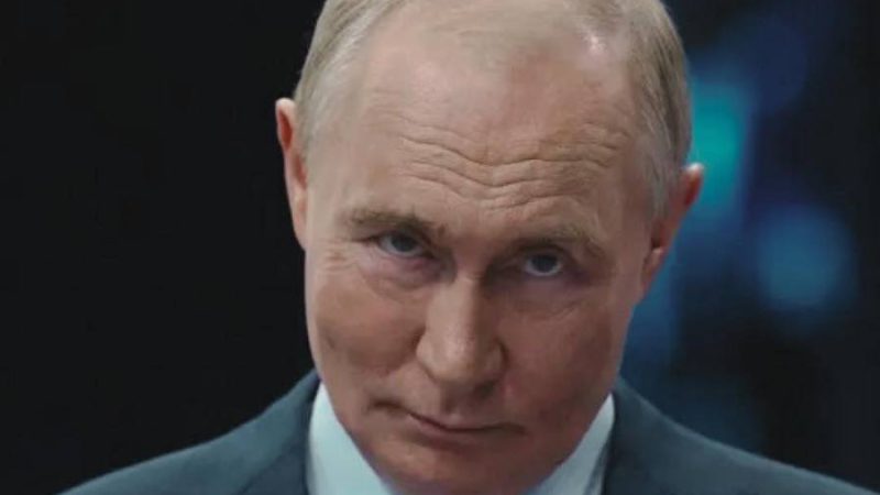 ЗМІ: Путін пропонував Трампу зустріч із Зеленським у Москві