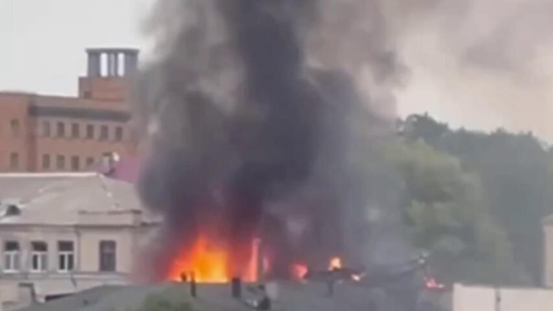 Росіяни переходять на цілодобовий терор населення: окупанти безжально вдарили Дніпру – місто палає