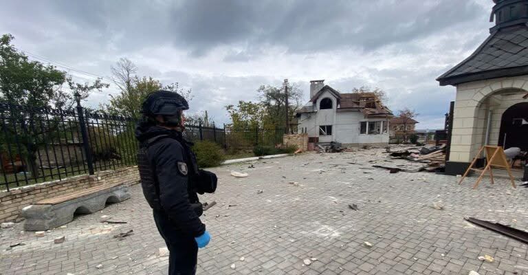 РФ вдарила бомбою ФАБ-250 по території храму в Костянтинівці: є жертви та поранені