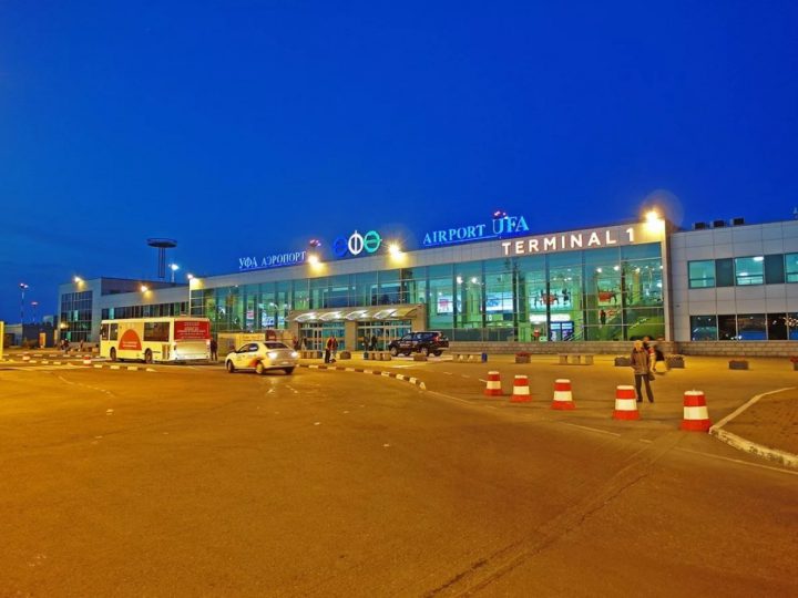 У РФ закрито шість аеропортів і горить електропідстанція