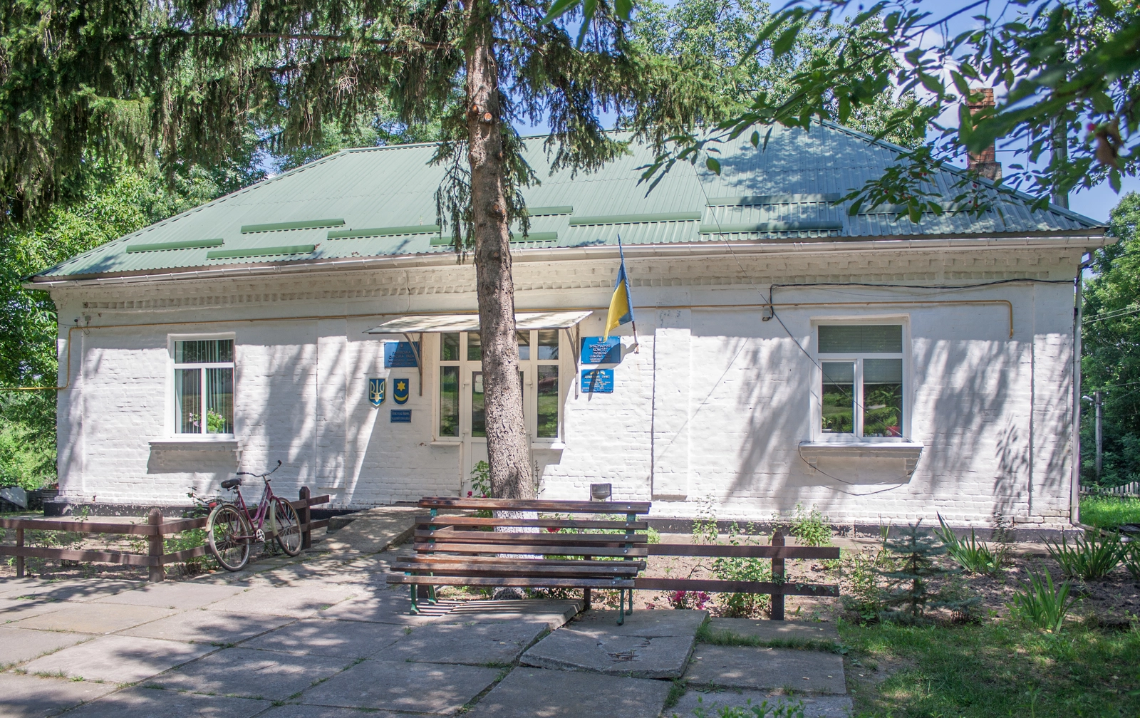 В Україні можуть остаточно відмовитися від «сільради» та «смт»: що це означає для населення?