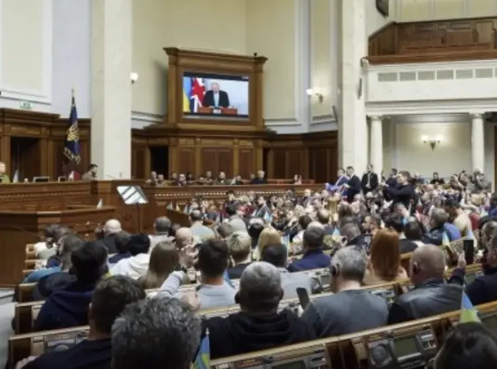 У Раді готуються до війни ще на три роки — УП