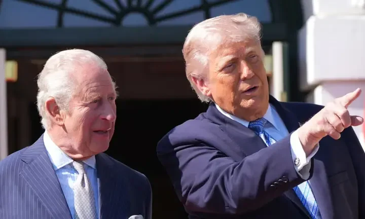 Прочитали по губах: Трамп заявив королю Чарльзу III, що Путін “хоче війни” і може “знищити все”