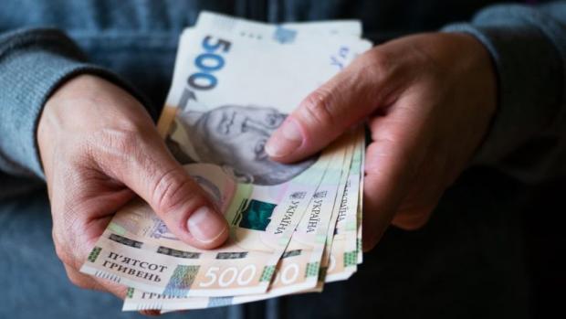 Пенсії українців перерахують по-новому: Кому ПФУ різко підвищив ключову зарплату