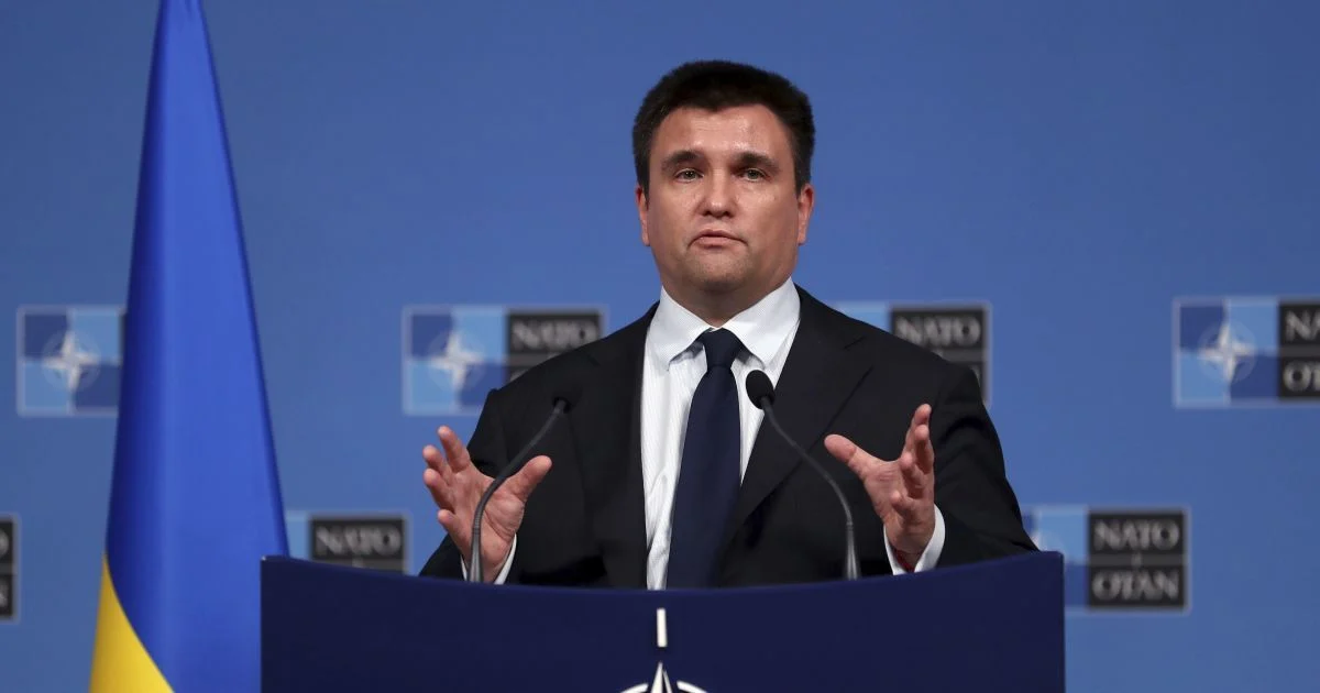 Історія з орденом для Зеленського набирає обертів: Клімкін зробив гучну заяву