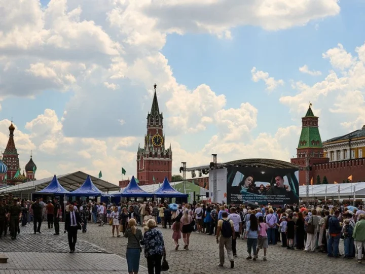 Паніка через дрони у Москві: після вибухів є «прильоти» і пожежі, аеропорти зупинили роботу (фото, відео)
