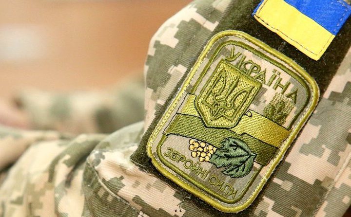 На Рівненщині дід відлупцював ТЦКашників лопатою