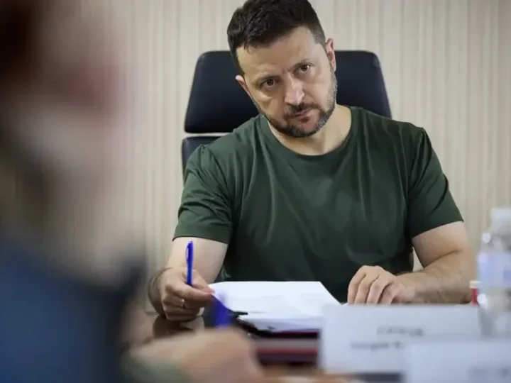 Чи змінився рівень довіри українців до Зеленського після протестів: результати опитування