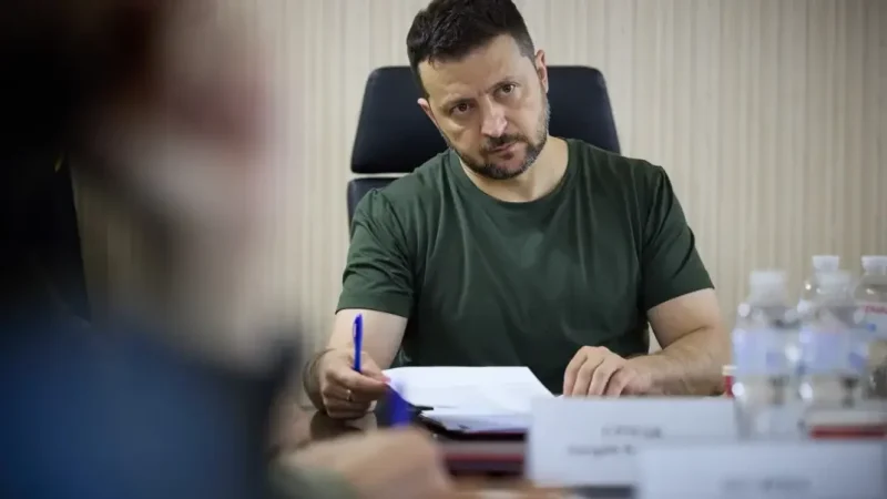 Чи змінився рівень довіри українців до Зеленського після протестів: результати опитування