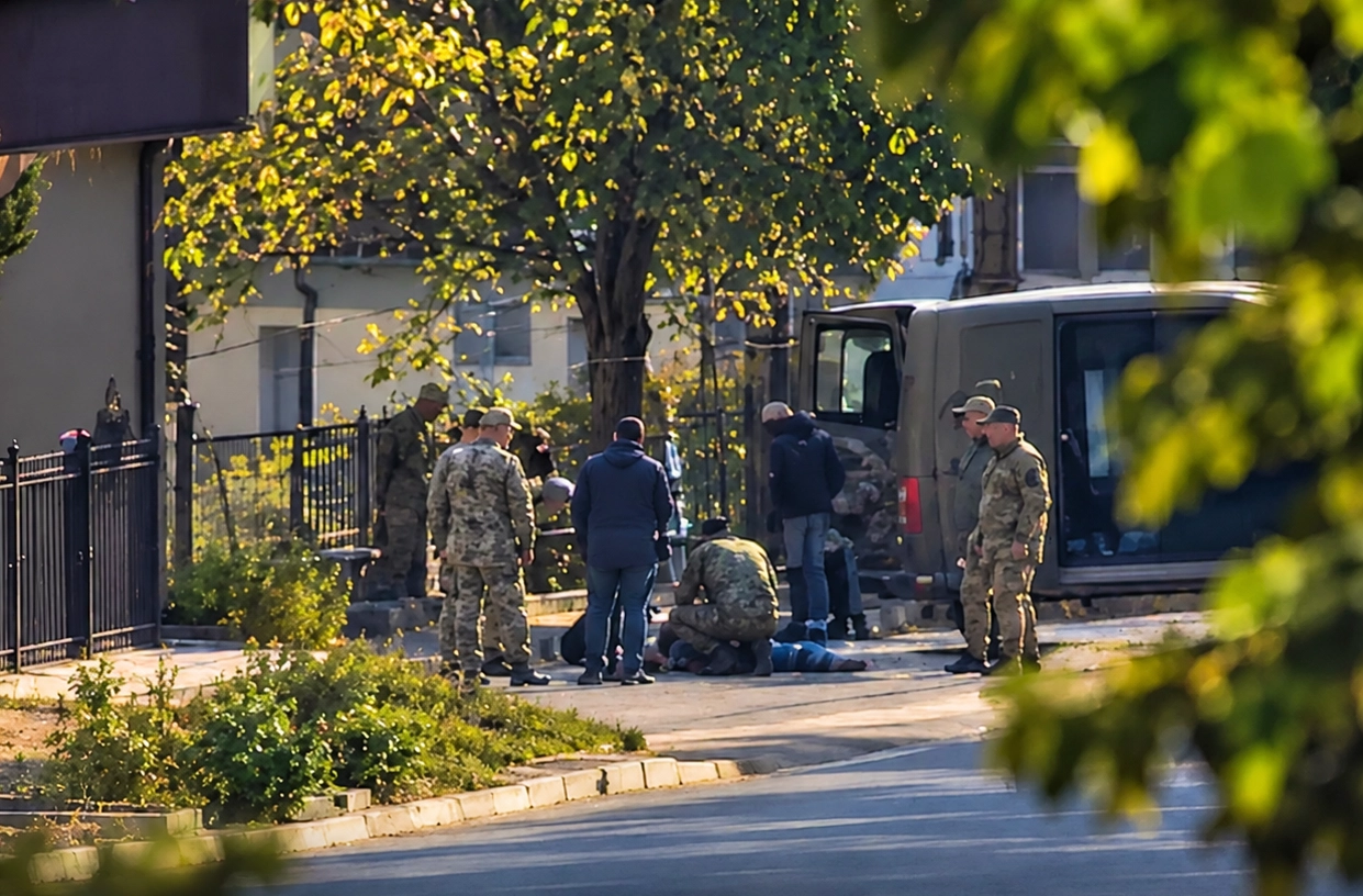 На Львівщині чоловік поранив військового ТЦК у шию: потерпілий потрапив до реанімації